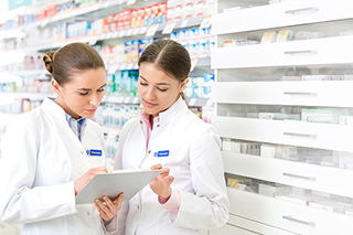 With what medications the drug should not be combined?