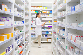 Whom the drug is contraindicated?